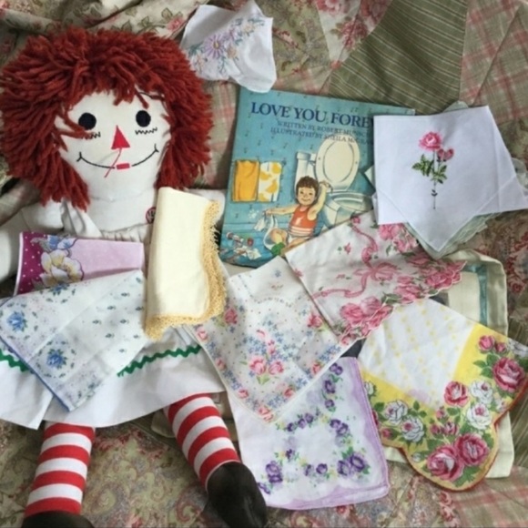 βοΈ CROSCILL "SERENA RED"FLORAL 96 X 96 EUC COMFORTER Peonies Hydrangeas - Picture 9 of 16